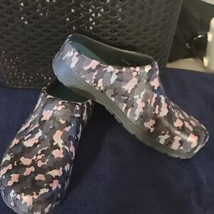 Dansko Kane Slip-On Mule Clog size 41